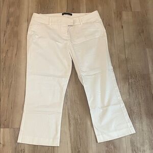 Women's Cream Capris